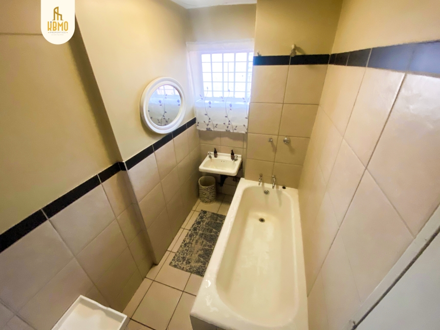 1 Bedroom Property for Sale in Braamfontein Gauteng
