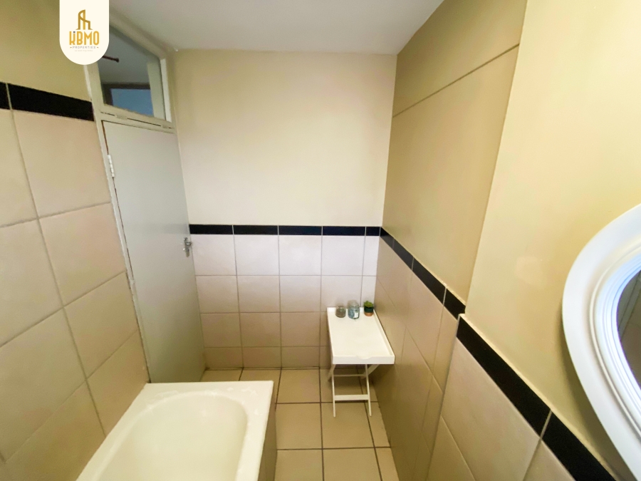 1 Bedroom Property for Sale in Braamfontein Gauteng