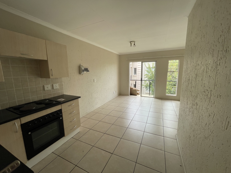To Let 2 Bedroom Property for Rent in Klippoortje Gauteng