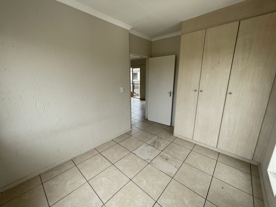 To Let 2 Bedroom Property for Rent in Klippoortje Gauteng
