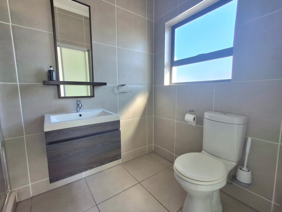 1 Bedroom Property for Sale in Greenstone Hill Gauteng
