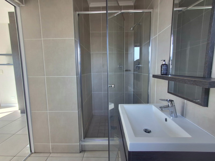 1 Bedroom Property for Sale in Greenstone Hill Gauteng