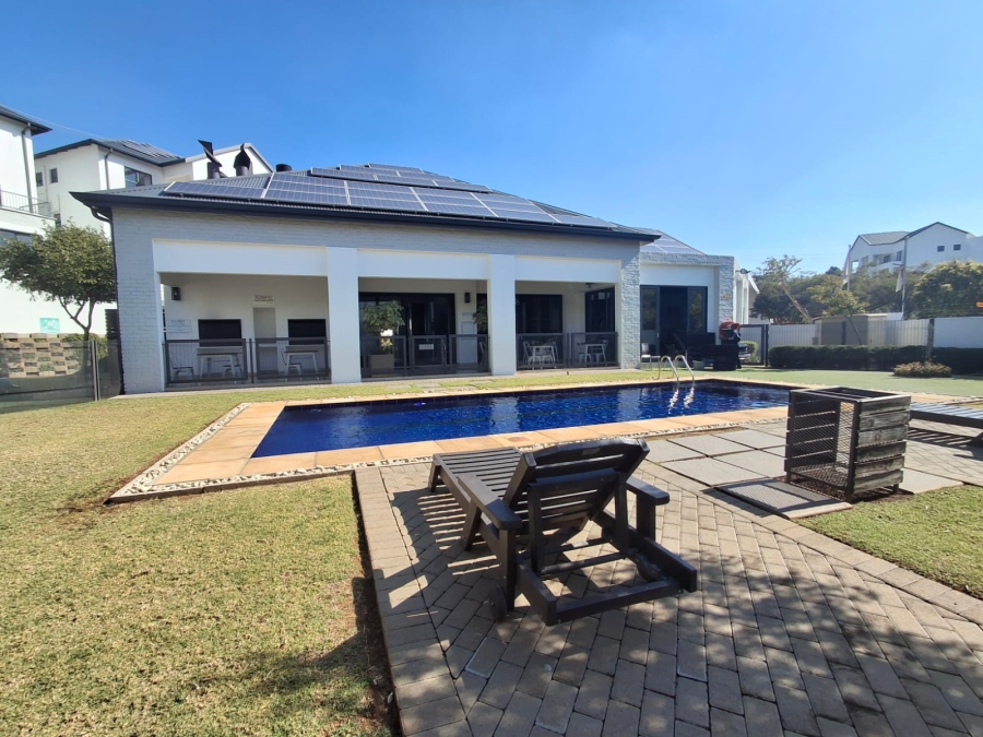 1 Bedroom Property for Sale in Greenstone Hill Gauteng