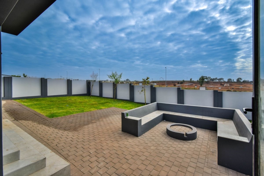3 Bedroom Property for Sale in Fountainbrook Estate Gauteng