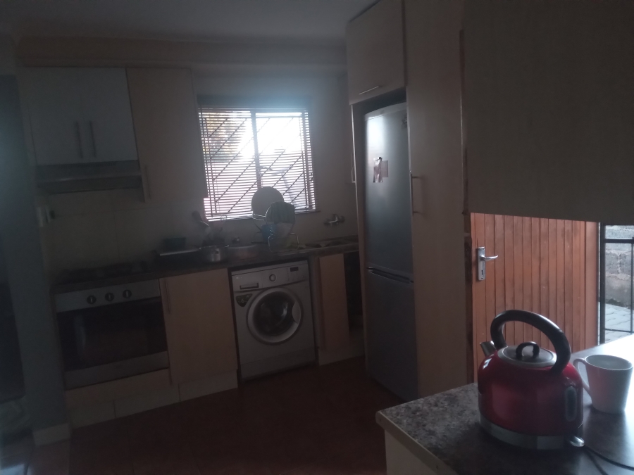 3 Bedroom Property for Sale in Clayville East Gauteng