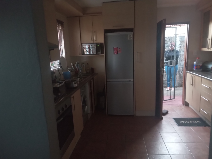 3 Bedroom Property for Sale in Clayville East Gauteng