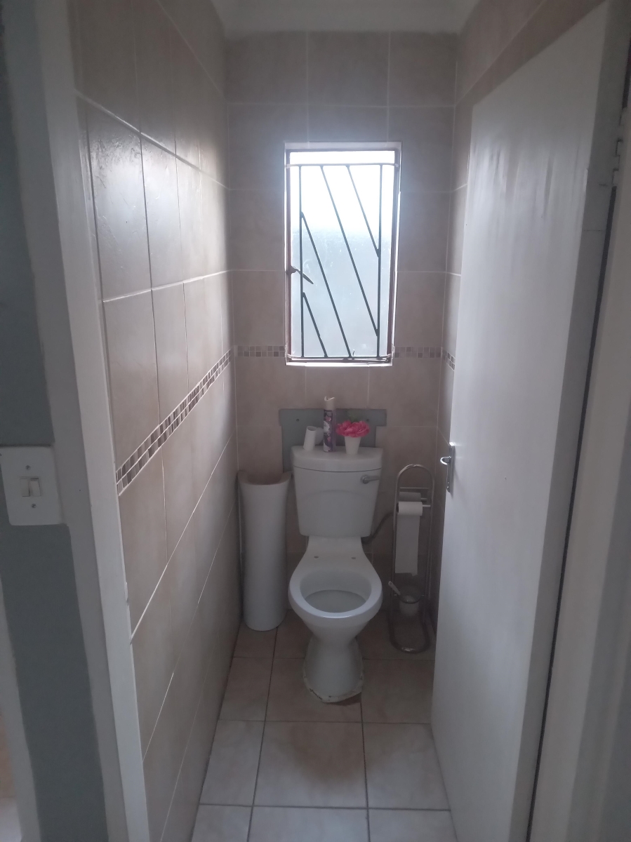 3 Bedroom Property for Sale in Clayville East Gauteng