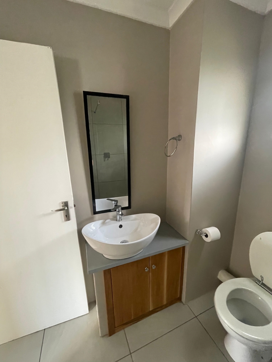 2 Bedroom Property for Sale in Groenkloof Gauteng