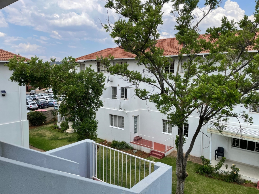 2 Bedroom Property for Sale in Groenkloof Gauteng