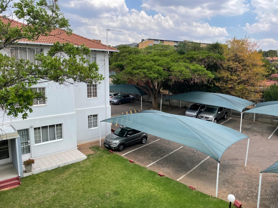 2 Bedroom Property for Sale in Groenkloof Gauteng