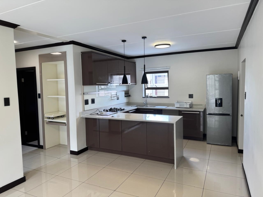 To Let 2 Bedroom Property for Rent in Blue Hills Gauteng