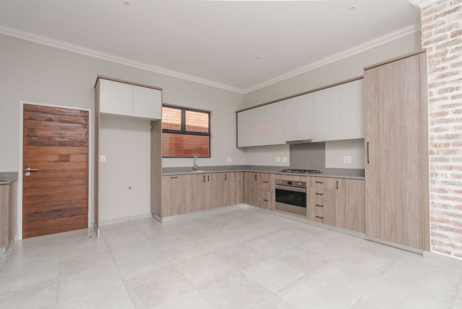 3 Bedroom Property for Sale in Six Fountains Estate Gauteng