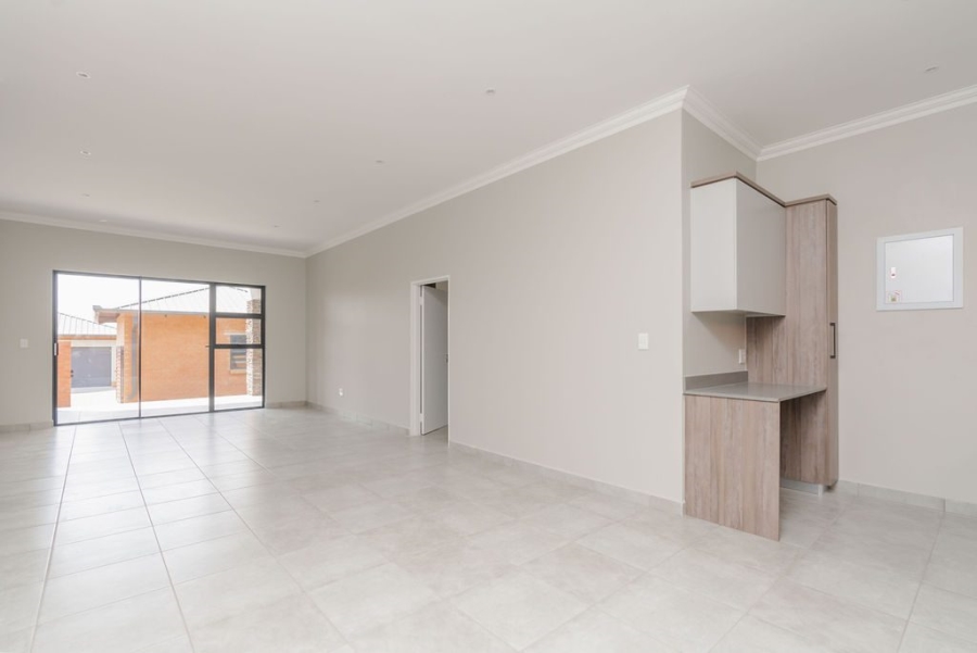 3 Bedroom Property for Sale in Six Fountains Estate Gauteng
