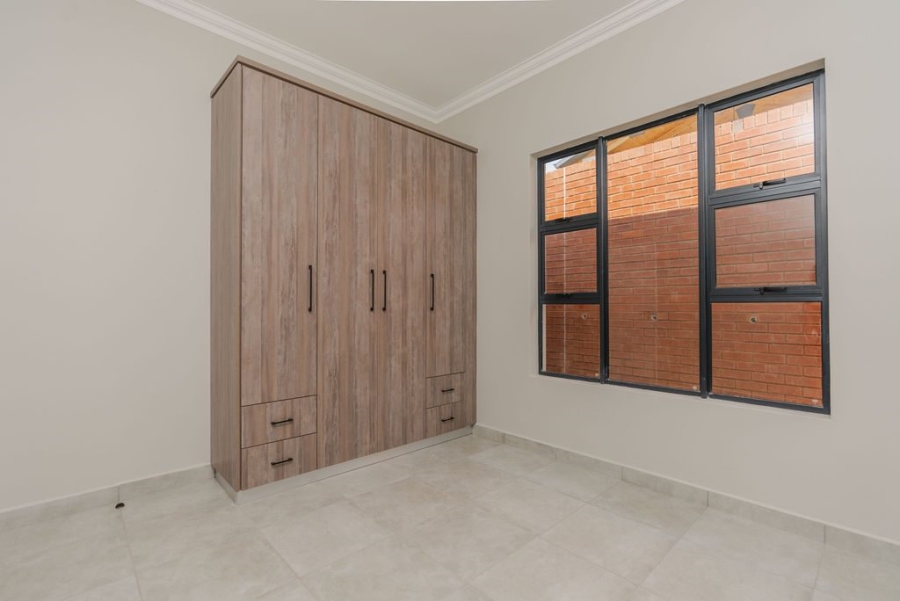 3 Bedroom Property for Sale in Six Fountains Estate Gauteng