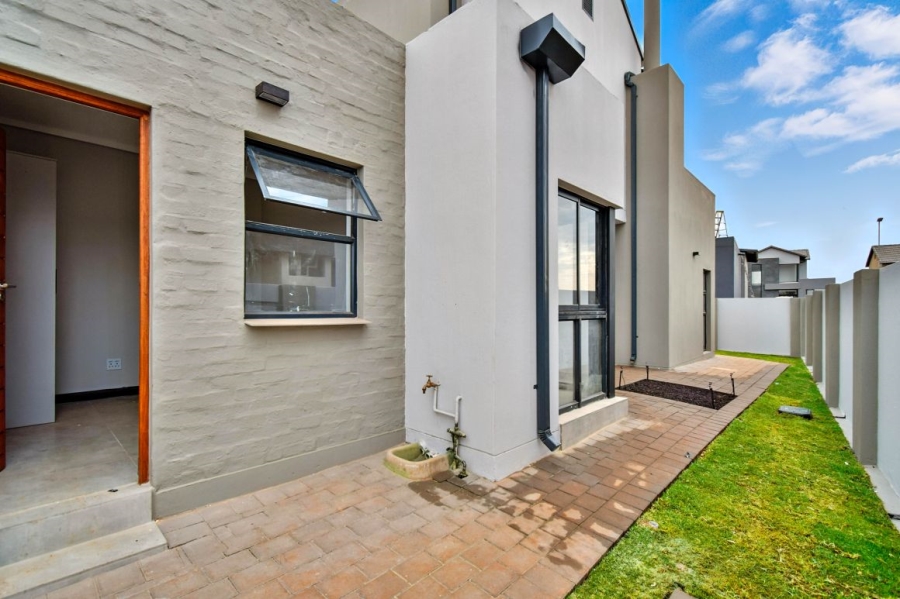 3 Bedroom Property for Sale in Fountainbrook Estate Gauteng