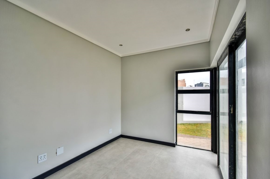 3 Bedroom Property for Sale in Fountainbrook Estate Gauteng