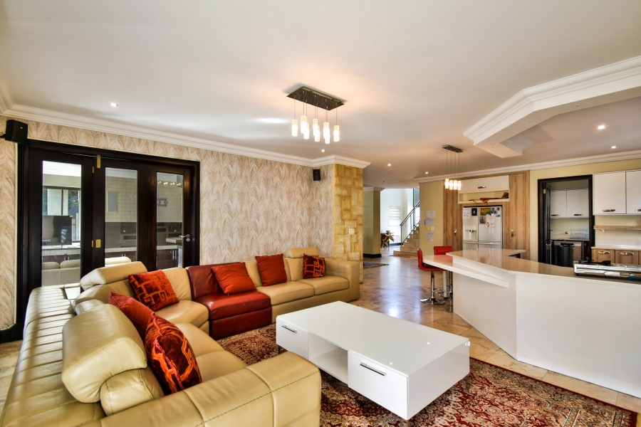 5 Bedroom Property for Sale in Silverwoods Country Estate Gauteng
