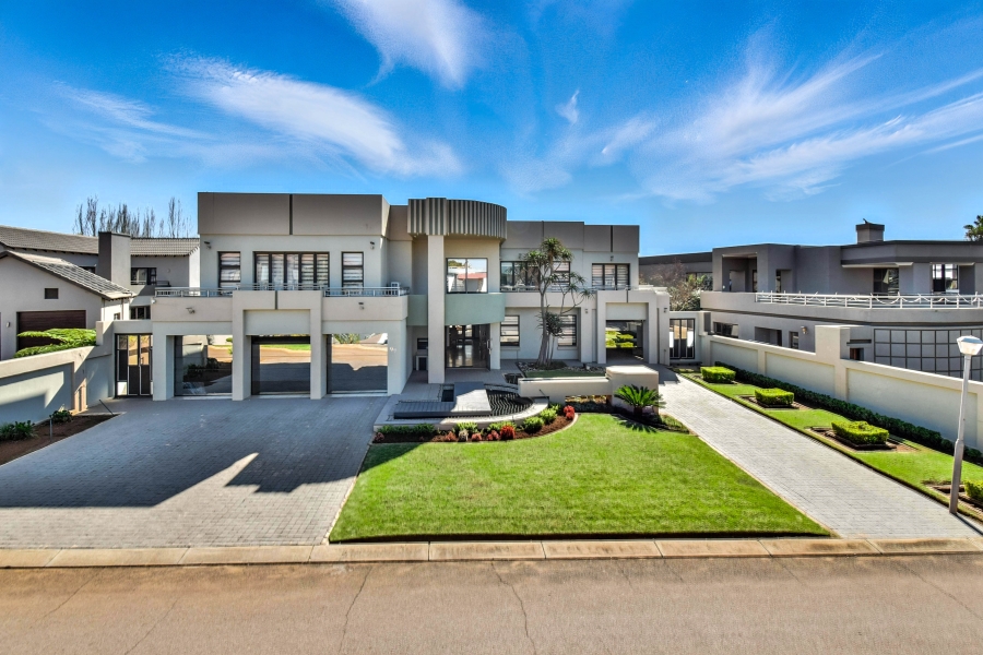 5 Bedroom Property for Sale in Silverwoods Country Estate Gauteng