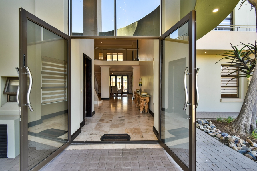 5 Bedroom Property for Sale in Silverwoods Country Estate Gauteng