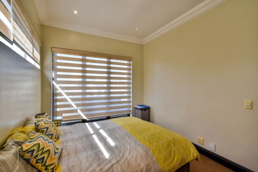 5 Bedroom Property for Sale in Silverwoods Country Estate Gauteng