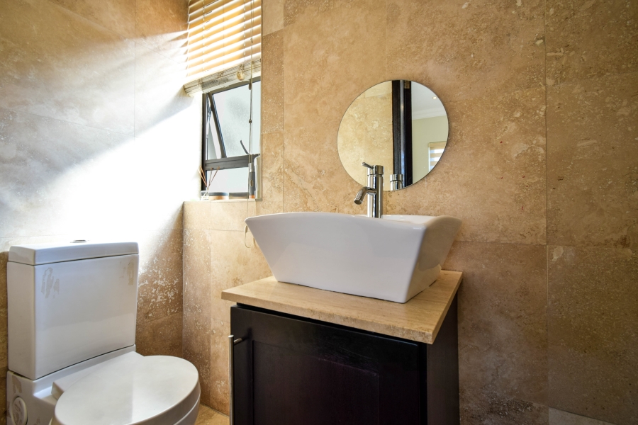 5 Bedroom Property for Sale in Silverwoods Country Estate Gauteng