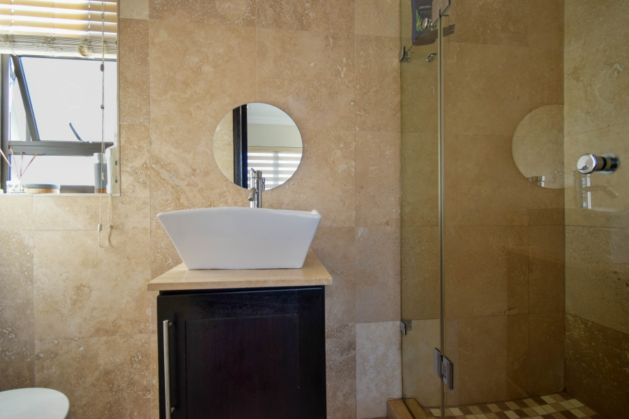 5 Bedroom Property for Sale in Silverwoods Country Estate Gauteng