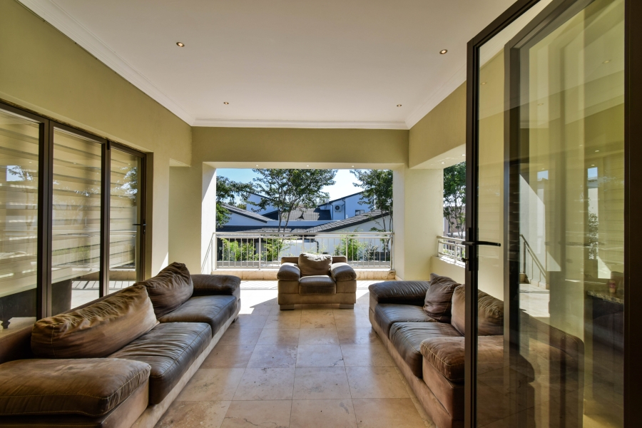 5 Bedroom Property for Sale in Silverwoods Country Estate Gauteng