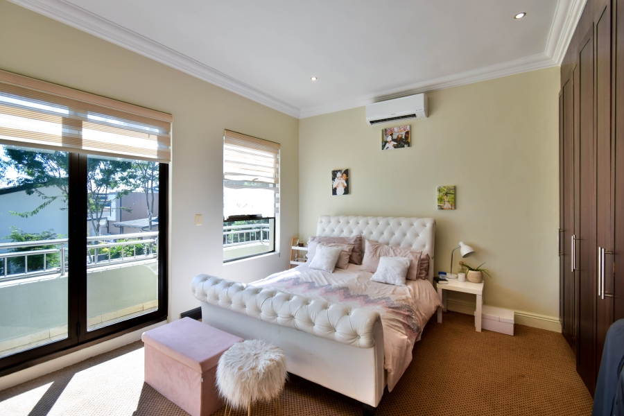 5 Bedroom Property for Sale in Silverwoods Country Estate Gauteng