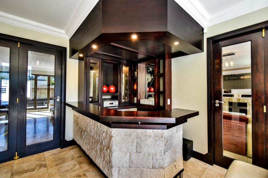 5 Bedroom Property for Sale in Silverwoods Country Estate Gauteng