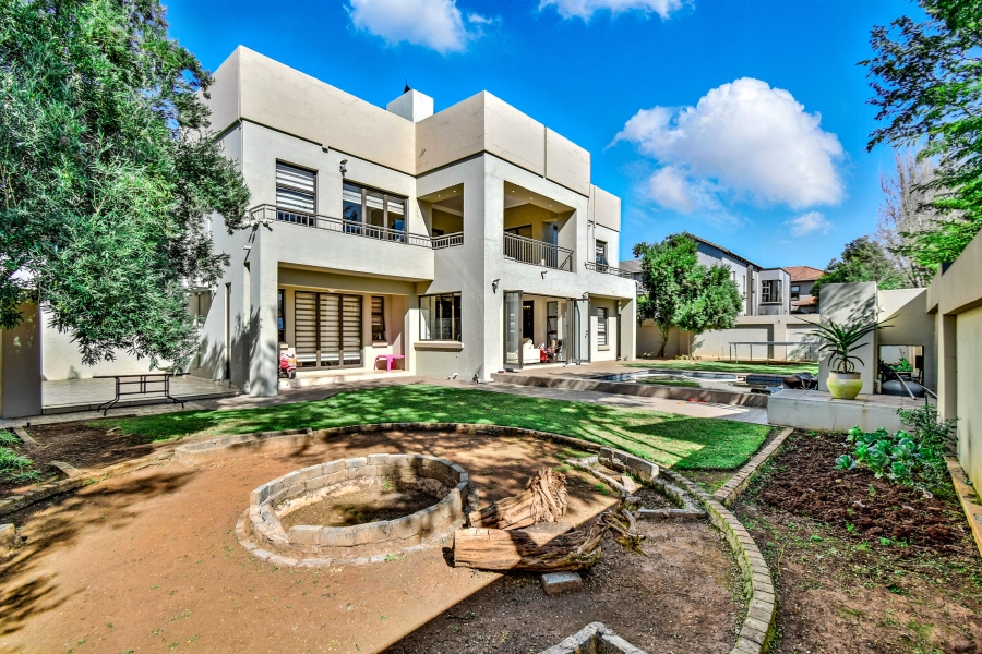 5 Bedroom Property for Sale in Silverwoods Country Estate Gauteng