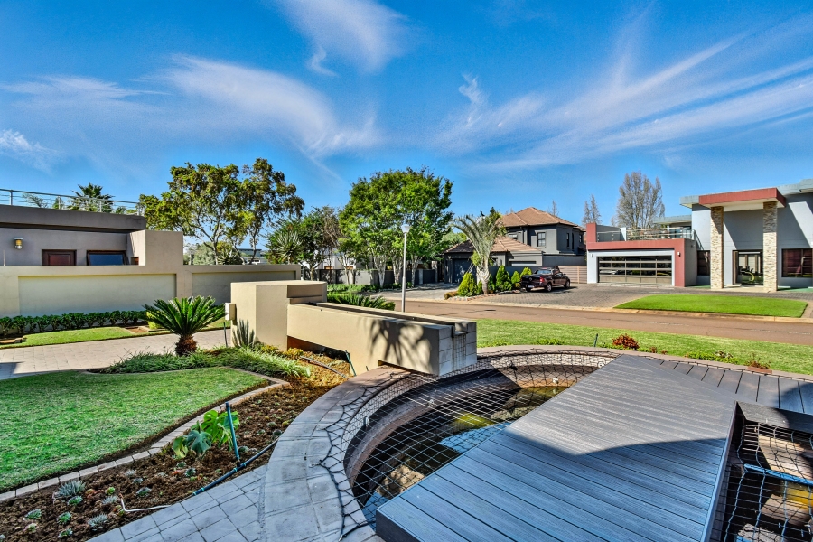 5 Bedroom Property for Sale in Silverwoods Country Estate Gauteng