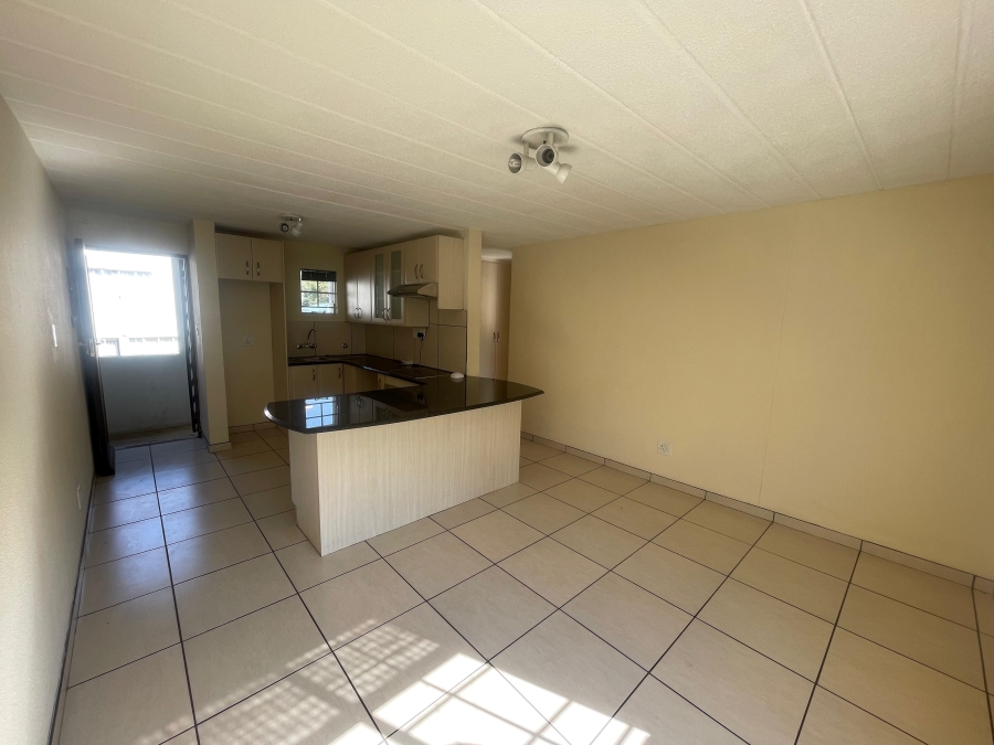 2 Bedroom Property for Sale in Groenkloof Gauteng