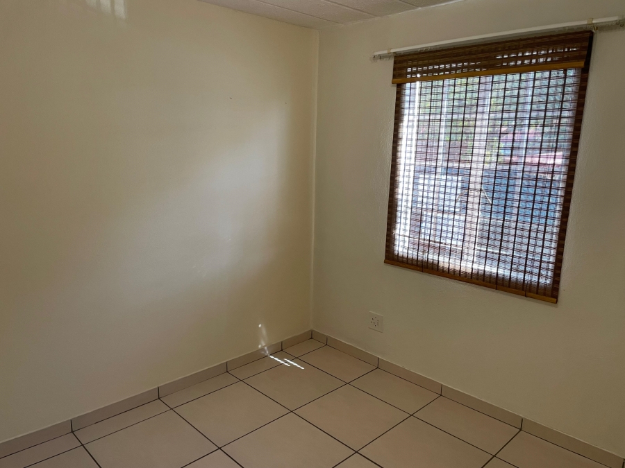 2 Bedroom Property for Sale in Groenkloof Gauteng