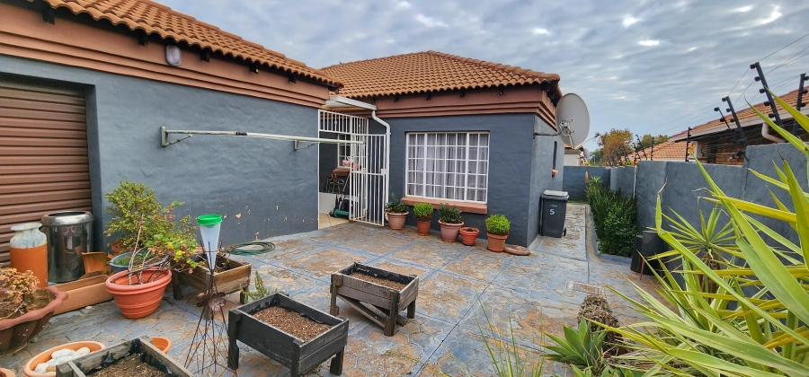 3 Bedroom Property for Sale in Montana Park Gauteng