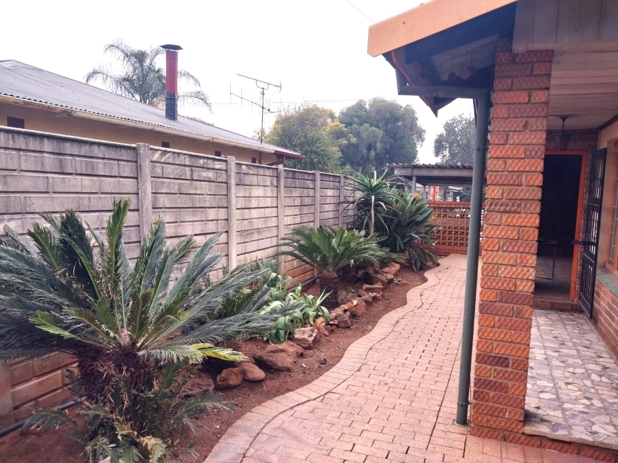 To Let 3 Bedroom Property for Rent in Rietfontein Gauteng