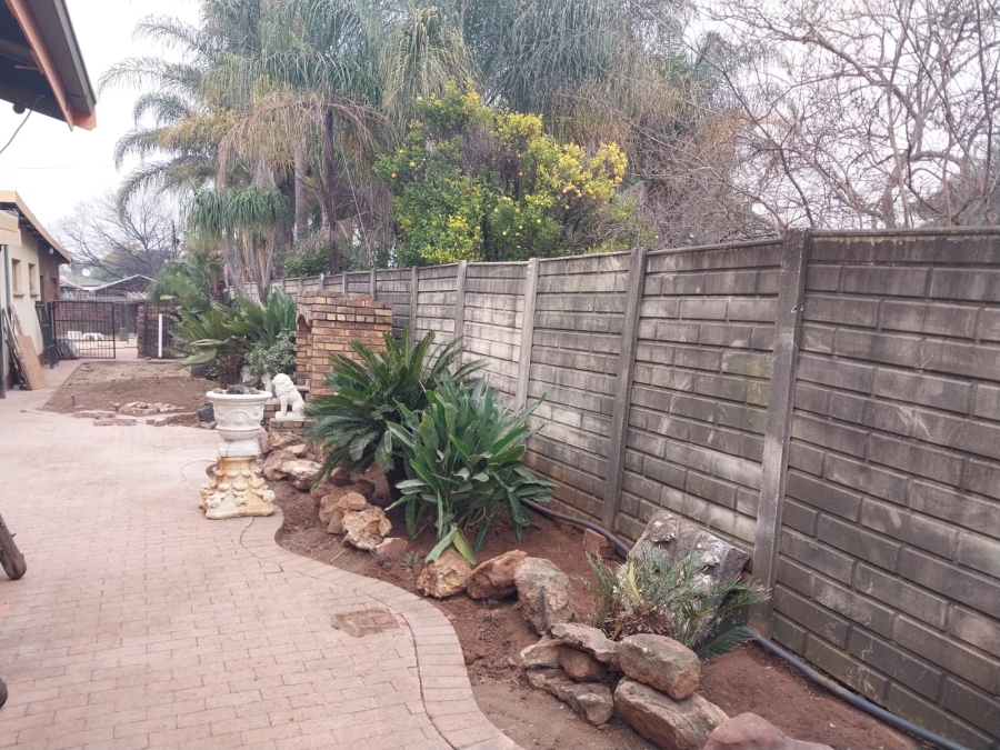 To Let 3 Bedroom Property for Rent in Rietfontein Gauteng