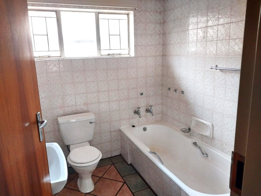 To Let 3 Bedroom Property for Rent in Rietfontein Gauteng