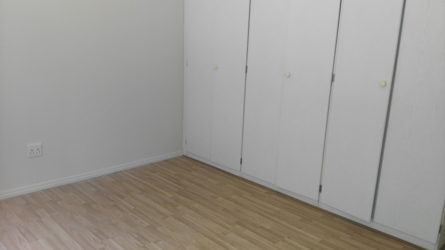 To Let 2 Bedroom Property for Rent in Sonneglans Gauteng