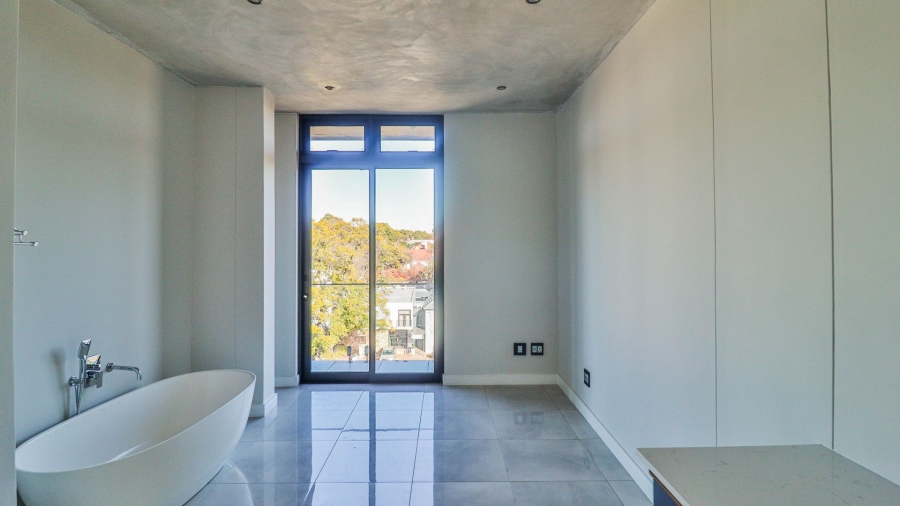 To Let 2 Bedroom Property for Rent in Houghton Estate Gauteng