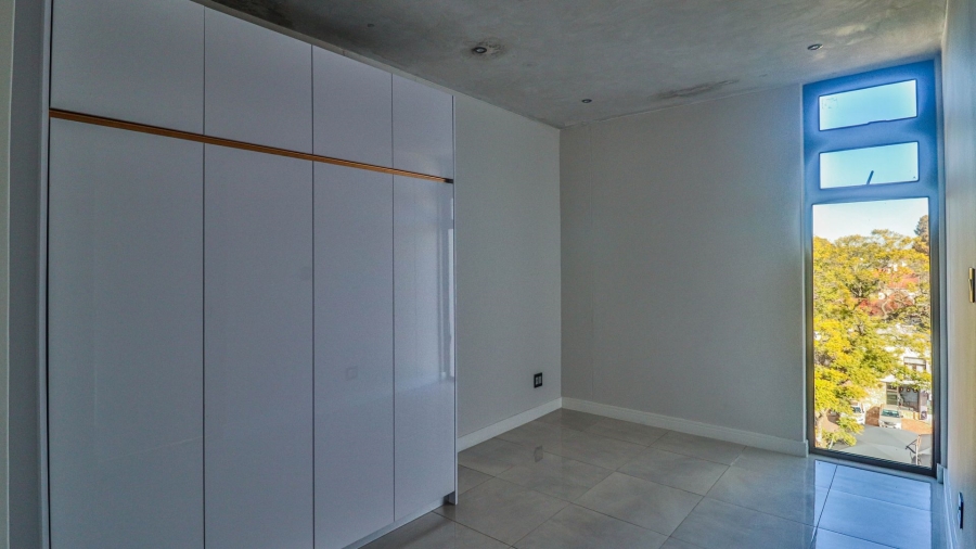 To Let 2 Bedroom Property for Rent in Houghton Estate Gauteng