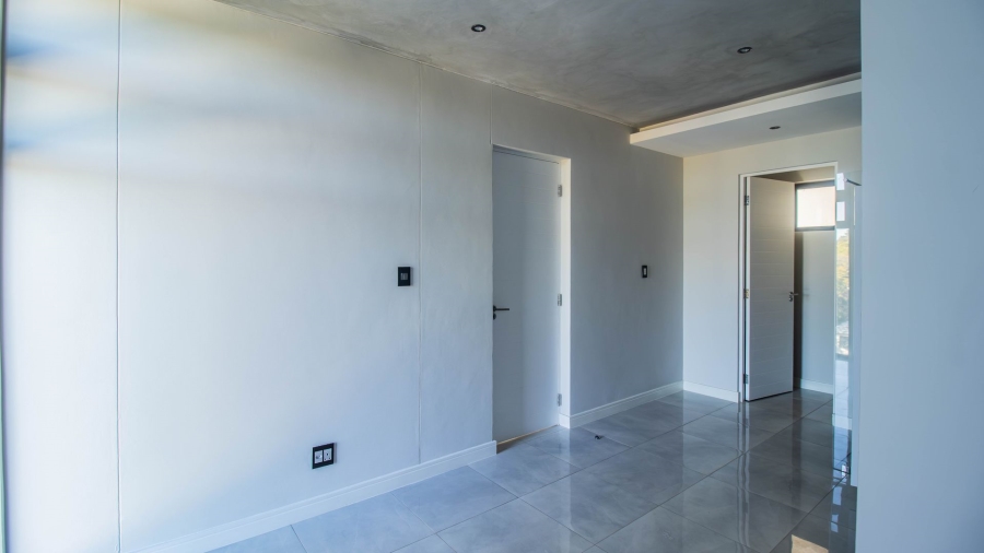 To Let 2 Bedroom Property for Rent in Houghton Estate Gauteng