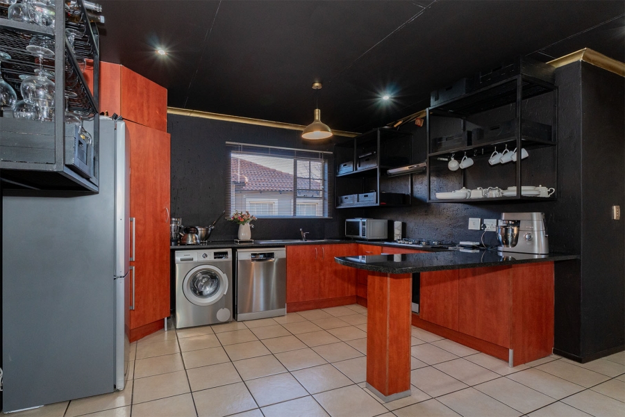 2 Bedroom Property for Sale in Rynfield A H Gauteng