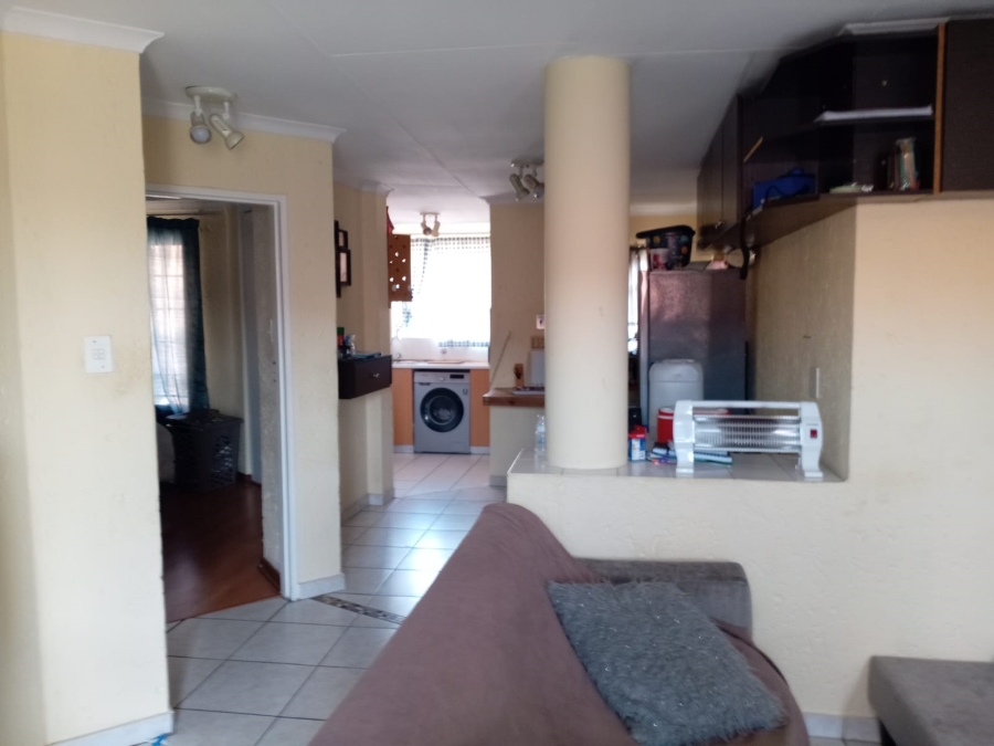 2 Bedroom Property for Sale in Vorna Valley Gauteng