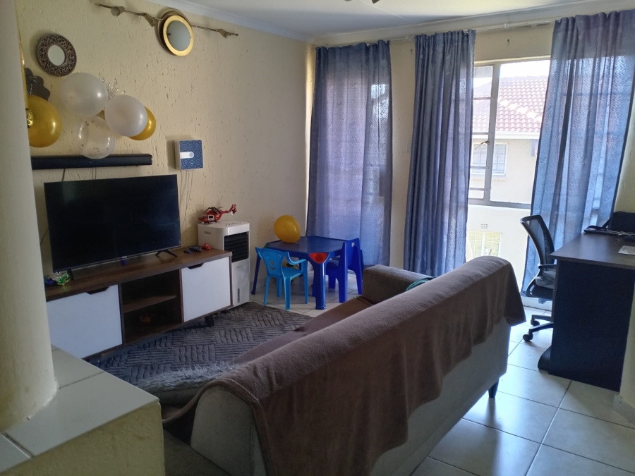 2 Bedroom Property for Sale in Vorna Valley Gauteng