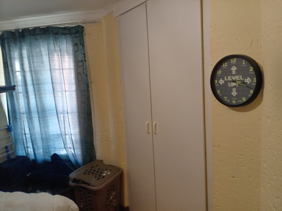 2 Bedroom Property for Sale in Vorna Valley Gauteng