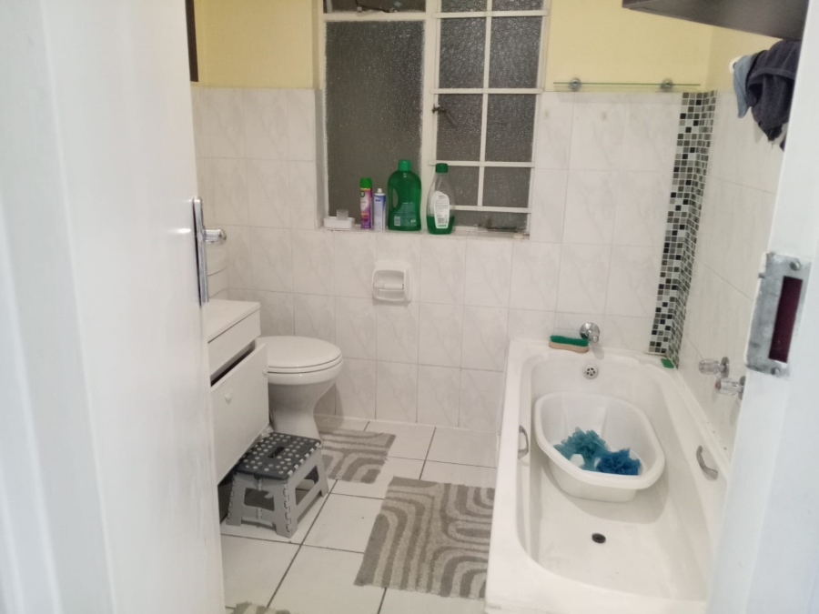 2 Bedroom Property for Sale in Vorna Valley Gauteng