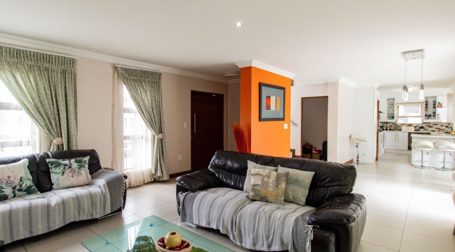 5 Bedroom Property for Sale in Midstream Estate Gauteng