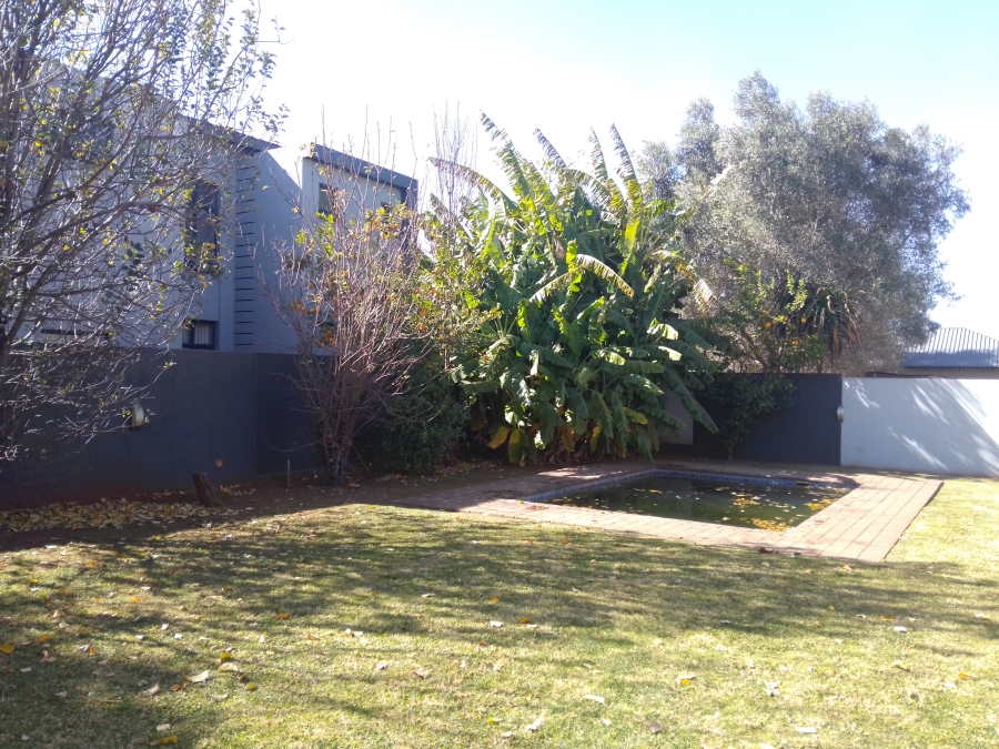 5 Bedroom Property for Sale in Midstream Estate Gauteng