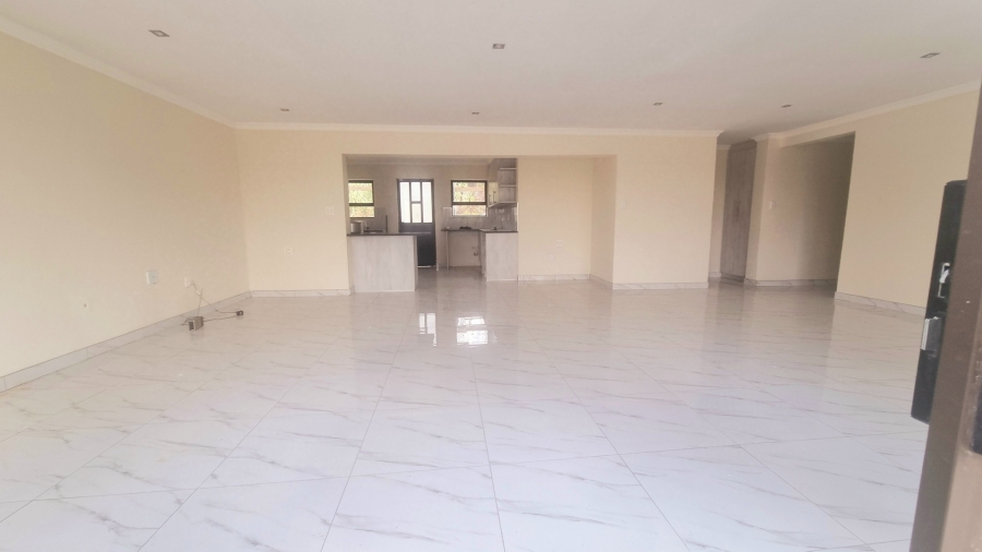 To Let 4 Bedroom Property for Rent in Glen Austin Gauteng