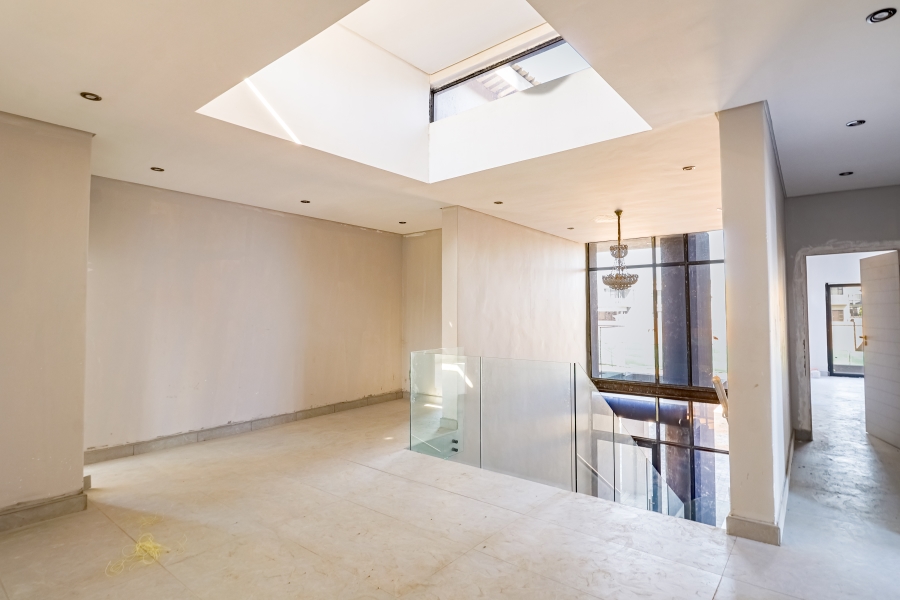 5 Bedroom Property for Sale in Six Fountains Residential Estate Gauteng